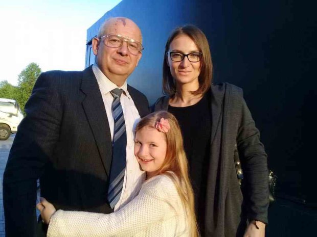 Дмитрий Марьянов с супругой Ксенией Бик и дочерью Анфисой
