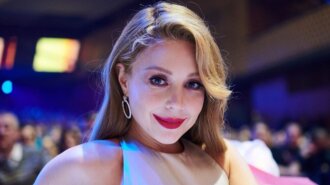 Обрезала волосы и сделала стрижку боб с модной челкой: Тина Кароль впечатлила кардинальным преображением (фото)