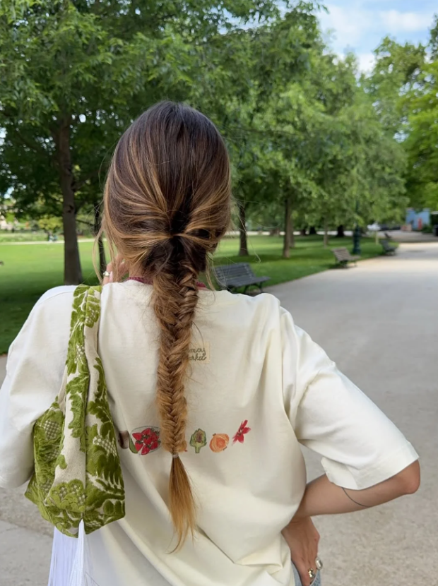 Зачіска, стрижка, модне та зручне волосся