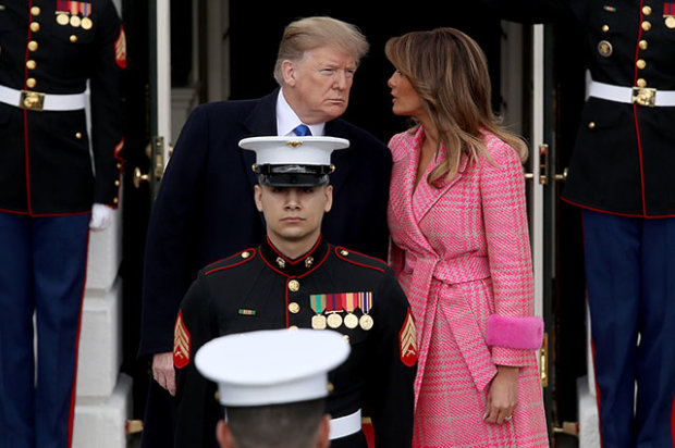 Мелания и Дональд Трамп встречают гостей в Белом доме