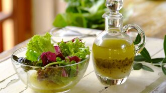 vkusnye-recepty-zapravok-dlya-grecheskogo-salata-1