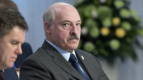 Коханка Лукашенко викликала небувалий ажіотаж у мережі: "дідусь і внучка"