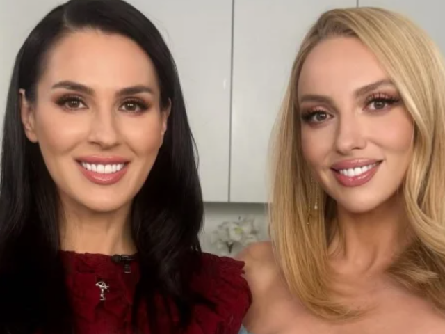 Оля Полякова и Маша Ефросинина