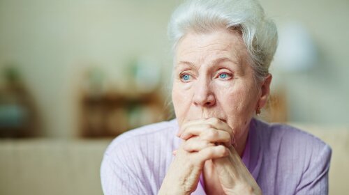 Как распознать деменцию заранее: ученые назвали 5 ранних признаков, на которые не обращают внимания
