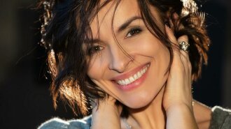 Обтянула пышные формы кожаным сарафаном: Надежда Мейхер восхитила поклонников эффектным образом