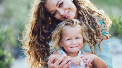 "Дві принцеси": Яна Соломко розчулила Мережу знімком з 5-річною донькою – сама ніжність і любов