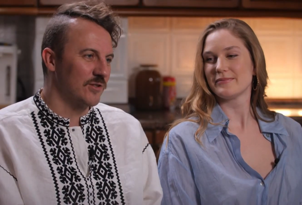 Евгений Клопотенко с Екатериной, кадр из интервью