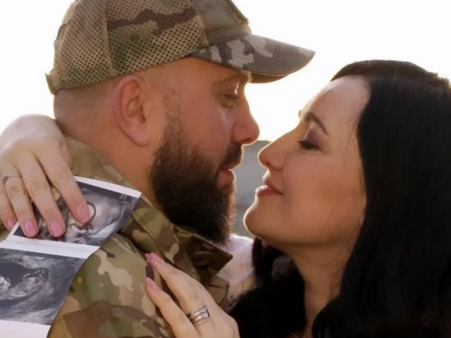 Вагітна Соломія Вітвіцька з коханим