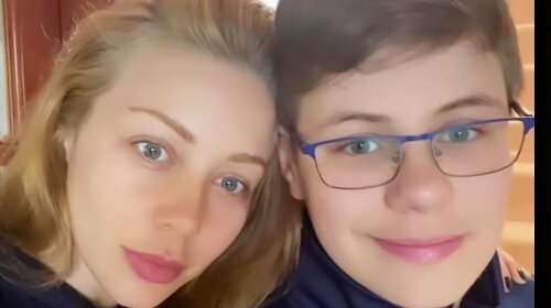До сліз: Тіна Кароль розчулила посланням сина до вчителя, який втратив матір