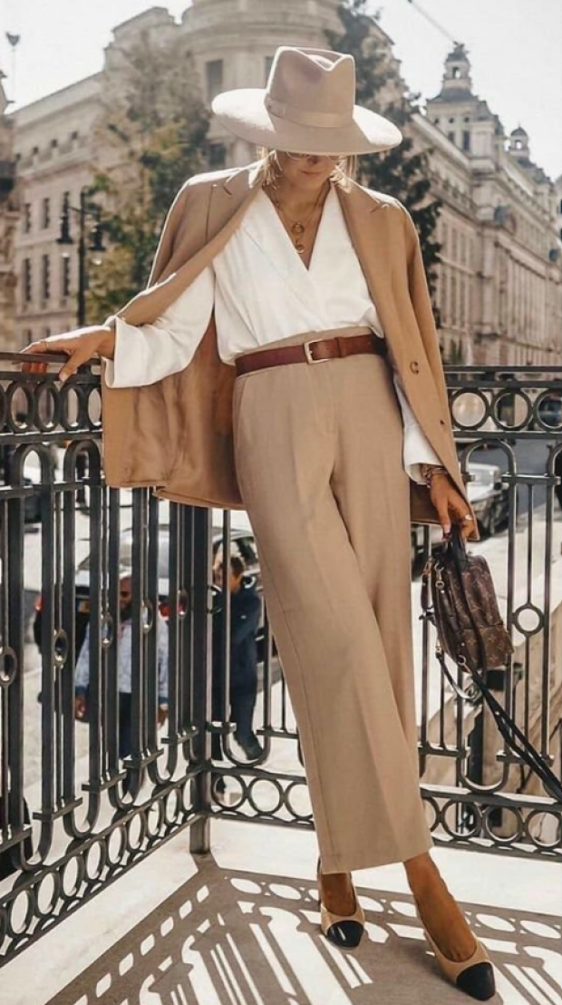 Найкращий стиль одягу для жінок 40+, щоб виглядати молодше