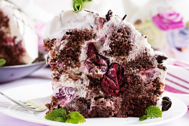 Паска "Вишня у шоколаді", кадр з відео