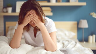 Врачи назвали 5 неприятных симптомов гормонального дисбаланса