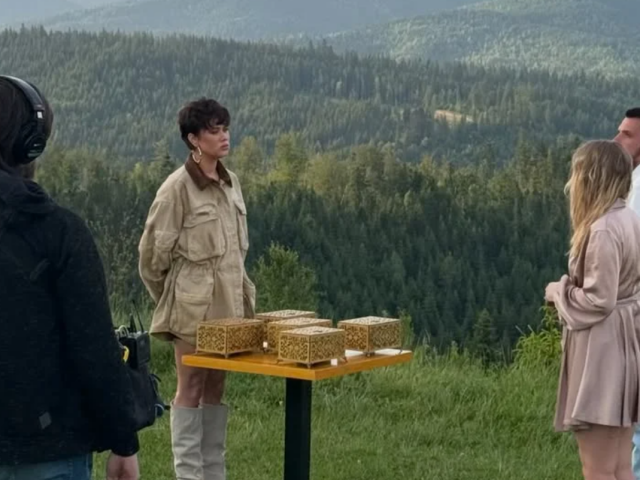 "Любовь на выживание", Lida Lee