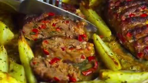 Котлети по-турецьки з картоплею, кадр з відео