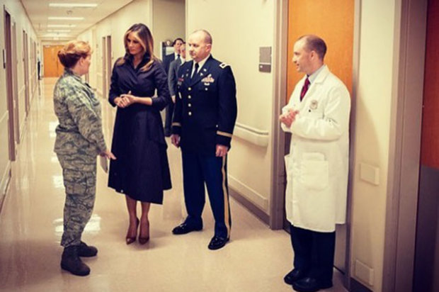Мелания Трамп посетила Национальный военно-медицинский центр