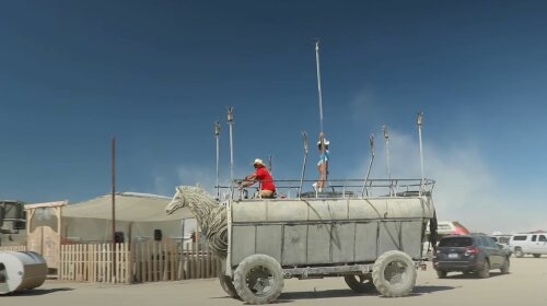 Большие выпуски с Антоном Птушкиным: топ-5 фактов о самом масштабном фестиваль в пустыне Burning Man