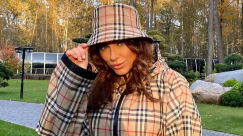Ани Лорак похвасталась новым люксовым нарядом: сколько денег потратила певица на куртку, рубашку и шляпу от Burberry (фото)