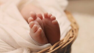 Малюк народився з пневмонією і важив 1,5 кг: львівські лікарі врятували породіллю з 75%-вим ураженням легень