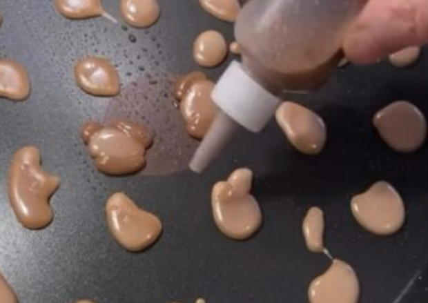 Леопардові млинці, кадр з відео