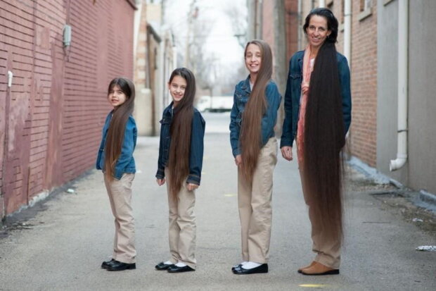 Мама и ее три дочки никогда не стриглись: как они выглядят сейчас (ФОТО)