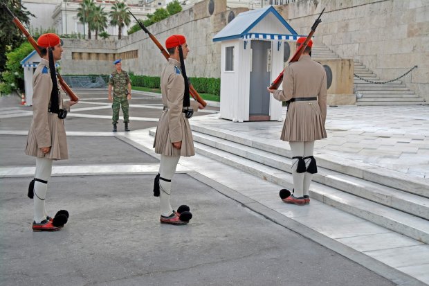 Пешая прогулка по Афинам / Президентская гвардия