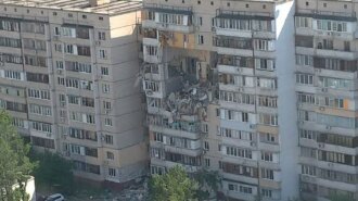 У Києві в житловому будинку прогримів вибух: зруйновано декілька квартир (фото, відео)