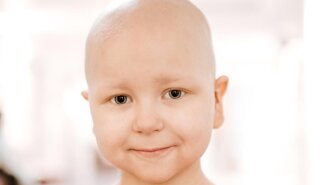 4-летней Лерочке нужна помощь: история малышки, которая борется с раком крови