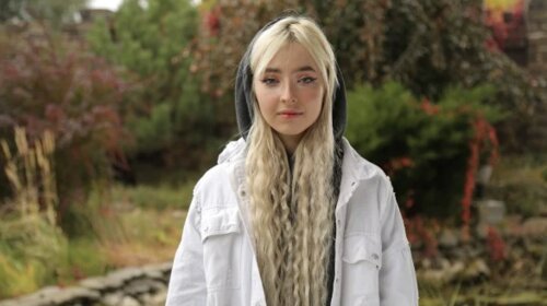 Учасниця скандального реаліті "Пацанки" зробила пластику носа: як зараз виглядає 21-річна дівчина