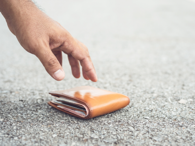 Кошелек, изображение из свободных источников