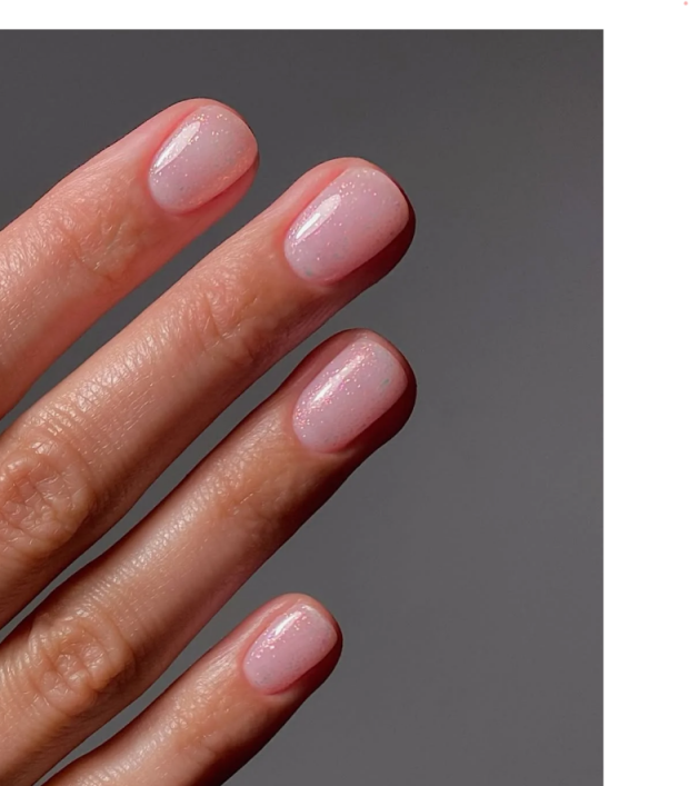 Трендовый маникюр и модные идеи стильных и красивых ногтей