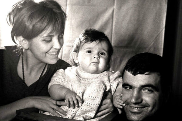 Дарья Шпаликова с родителями