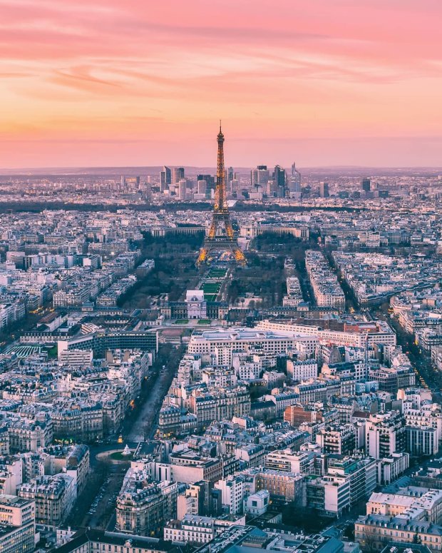Париж уступил лидерство в Instagram