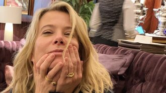 Оделась как подросток: 46-летняя Юлия Высоцкая ошеломила своим внешним видом