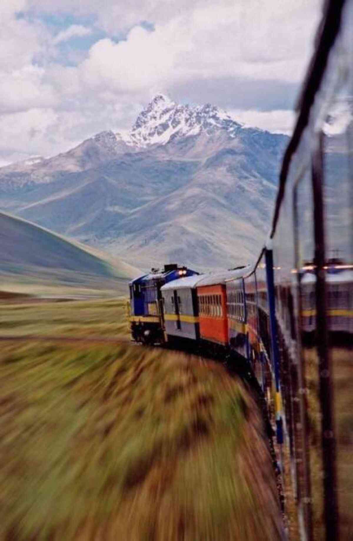 Russian train trip. Поезд. Путешествие на поезде. Едем на поезде. Поезд мчится.