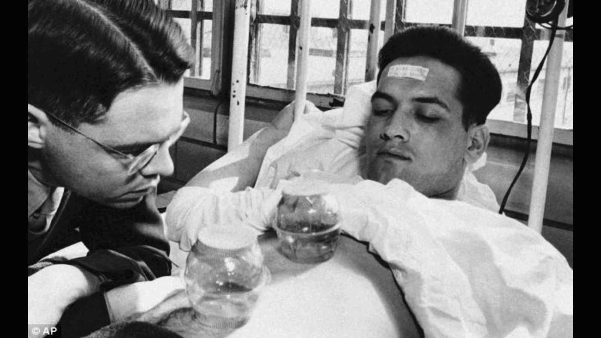 Медицинский эксперимент. Стэнли милгрэм психолог. Эксперимент над 10. Автожектор брюхоненко. Эксперимент над 10.