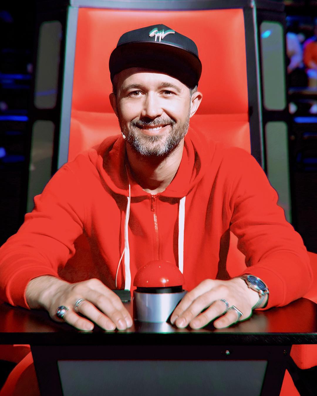 Сергей Бабкин опубликовал трогательное фото со своей мамой