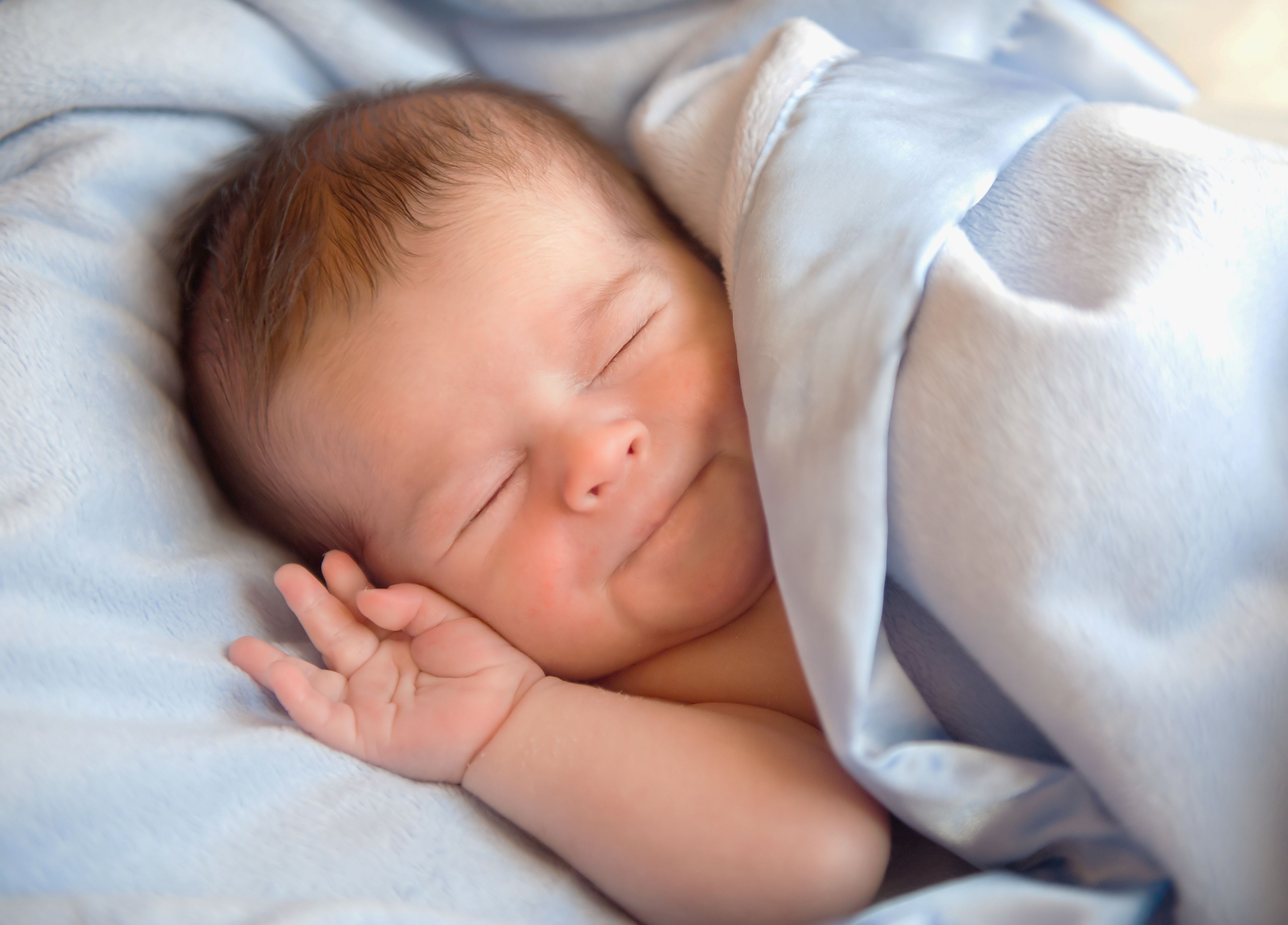 К чему снится ребенок новорожденный мальчик женщине. Новорожденные дети. Спящие малыши. Фото младенца. Малыши Новорожденные.