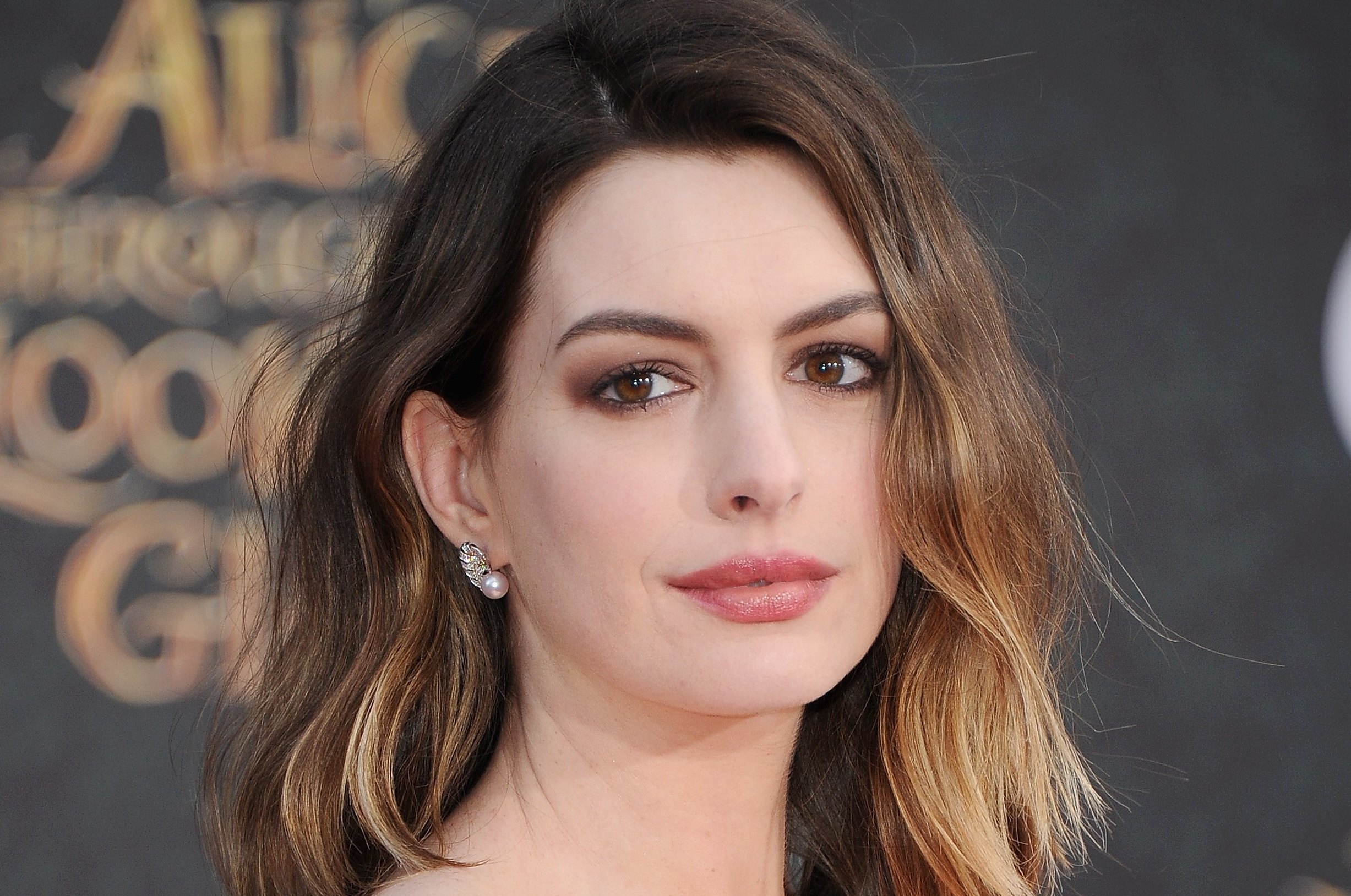 Anne hathaway. Энн Хэтэуэй. Актриса Энн Хэтэуэй. Голливудская актриса Энн Хэтэуэй. Энн Хэтэуэй сейчас.